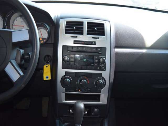 Dodge Charger 2010 photo 11